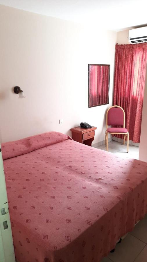 Hotel Marilian II Сальта Екстер'єр фото