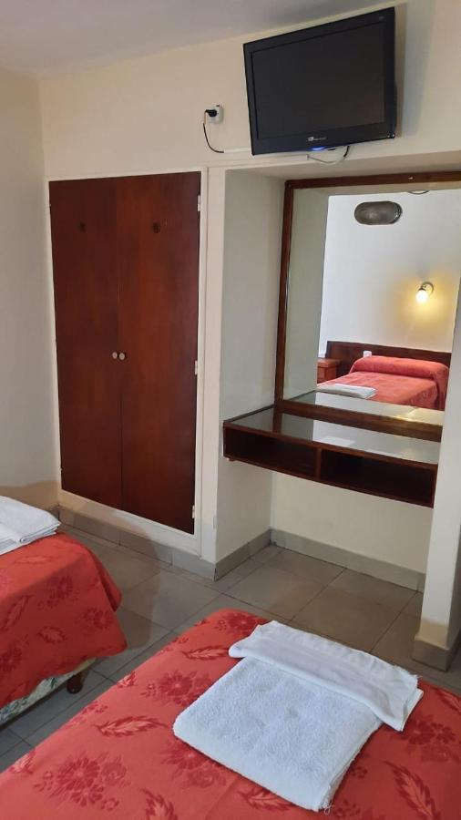 Hotel Marilian II Сальта Екстер'єр фото