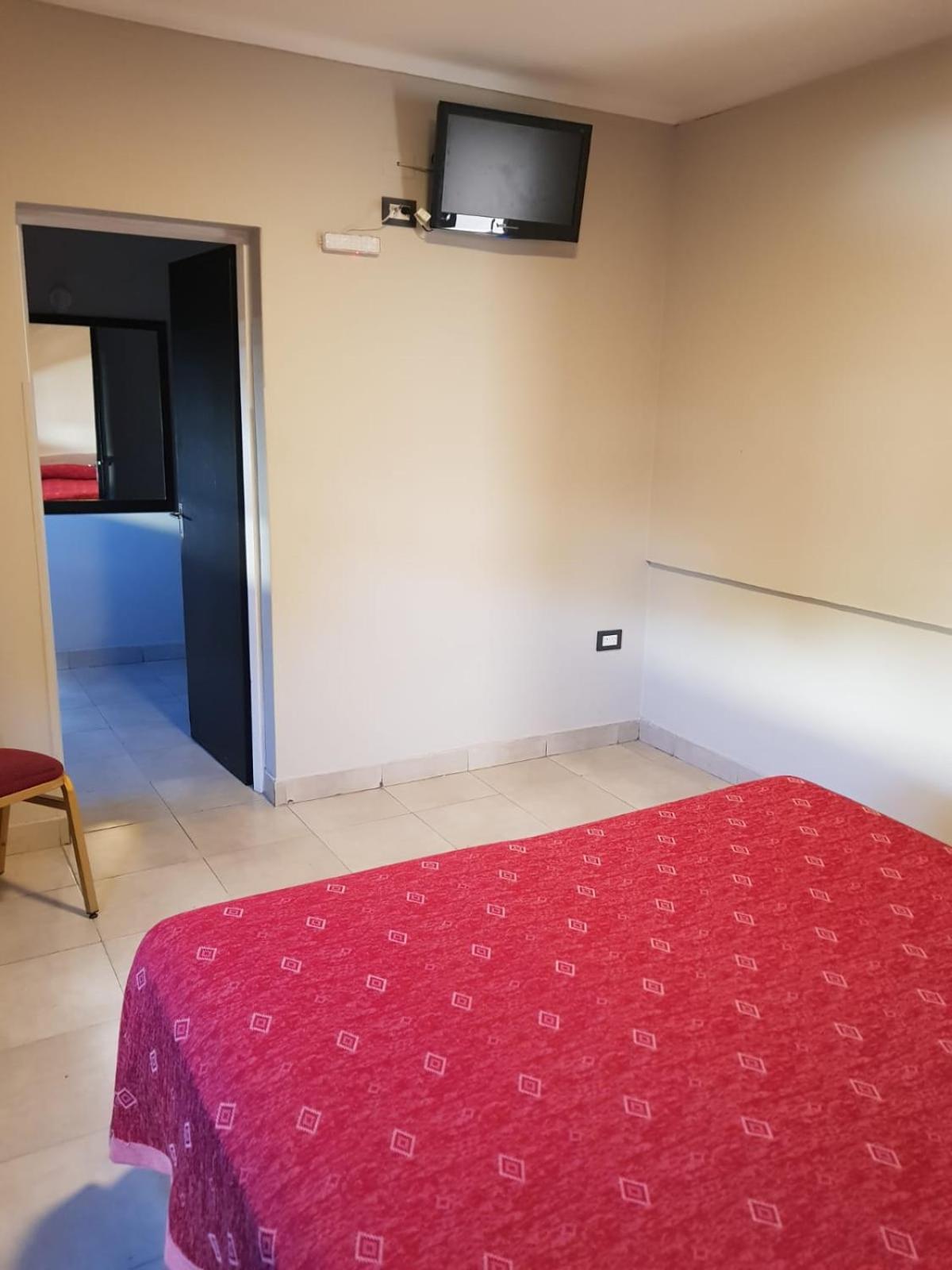 Hotel Marilian II Сальта Екстер'єр фото