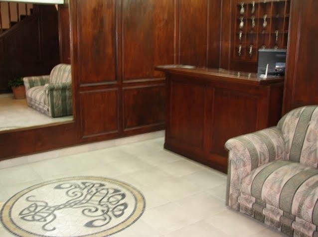 Hotel Marilian II Сальта Екстер'єр фото